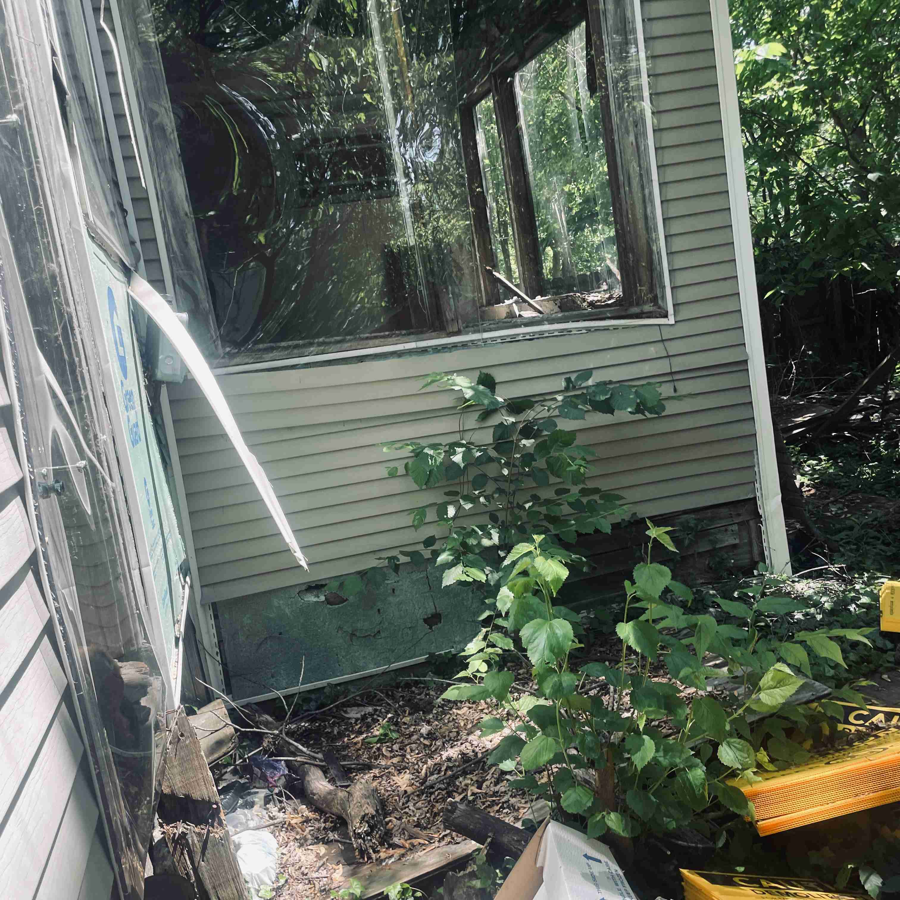 2537 Fullerton (20).jpg